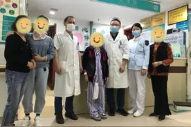 重医二院·聚焦前沿｜第38期 超高龄老年人结直肠癌手术风险大？重庆专家首创了一个新术式来解决图片