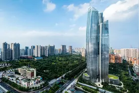 欠30万物业费，广州顶豪1.76亿拍卖成交，买家是资本大鳄赖淦锋“对手”图片