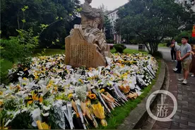 向仲怀院士缅怀学长袁隆平：尽管已是“80后”仍要以这位“90后”为榜样图片