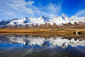 一睹甘孜县小众雪山美颜，感受这连接天地的诗意图片