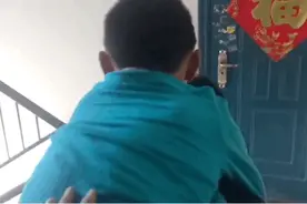 “叔叔，叔叔，可以去救救我哥哥吗？”图片