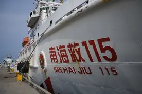 海上搜救行动中社会力量有何作用？交通运输部答南都图片