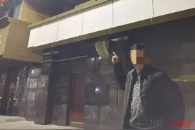 男子从8楼随手扔玻璃瓶砸中楼下行人 涉嫌高空抛物罪被采取刑事强制措施图片