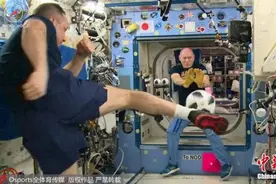 俄宇航员在太空用了171升尿液回收水加工食物和饮品图片