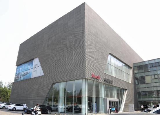 千里带您去探店，首探华阳奥通奥迪4S店圆满完成