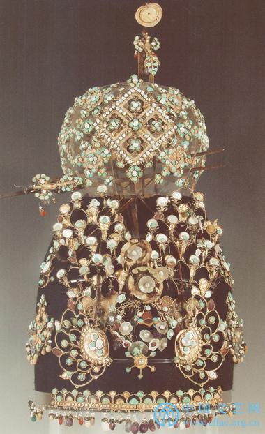 “慧眼”“巧手”让文物芳华永驻