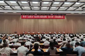 四川“万企帮万村”表彰先进 这100个集体和200名个人获表彰图片