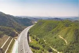 沿着高速看中国（广东）｜河源：高速引领 小山村拓出致富路图片