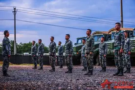 不只有驾驶！直击汽车兵的训练现场图片