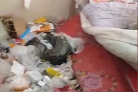 漂亮女租户房间堆满垃圾，厕纸都不扔！房东开门气到哆嗦：她躲在衣柜不出来图片