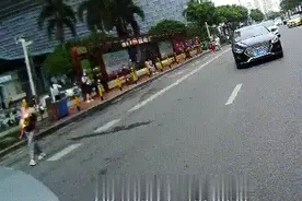 痛！广东4岁女童手指被“咬”到鲜血直流！这东西随处可见，家长要盯紧了图片