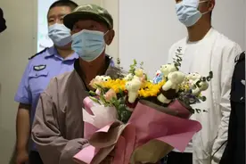 河北张家口一草丛内发现女婴 警方已找到遗弃者图片