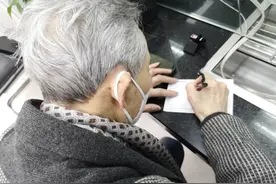 滑稽表演艺术家童双春逝世，疫情期间他还交过3万元特殊党费图片