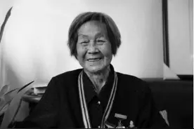 她是半边天精神的实践者，毛主席在她的报告上写下按语，让我们记住她！图片
