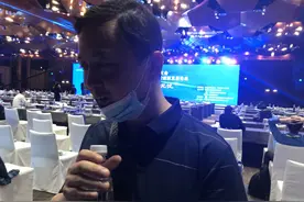 专访北京盲协主席何川：视障者心中也有“诗和远方”渴望无障碍出行图片