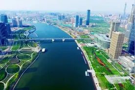 【续写更多春天的故事 走进经济特区国家级新区】天津滨海新区：着力打造京津冀“港产城”融合示范区视频封面