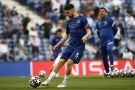 太稳了！若日尼奥生涯至今35个点球踢进30球图片