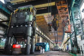 万吨水压机，一个跨越时代的符号图片