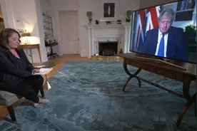 约翰逊：我不相信新冠病毒是从实验室泄露的，但持开放态度图片