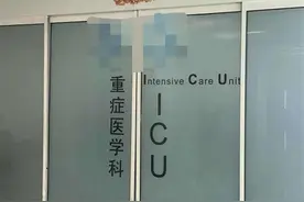 “南京胖哥”曾是铅球运动员，目前还在ICU，其母亲病房外焦心守候图片