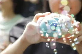 小宝评测｜这样的泡泡机，最好别让孩子玩图片