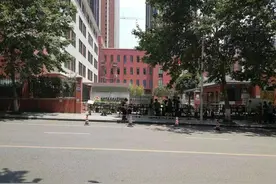 问需求办实事解难点 成都三圣街道守护上学路图片