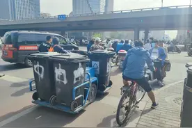 非机动车或行人闯红灯、越线等待、逆向行驶等行为都将被处罚图片