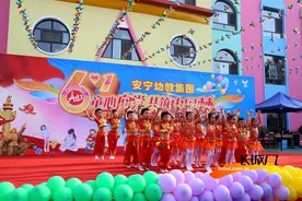 高清组图｜河北肃宁：迎六一 花儿朵朵向阳开图片