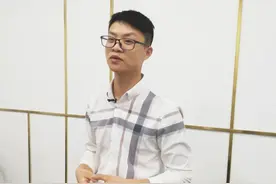 找到了！地铁里飞身救婴儿的白衣小伙原来是他图片