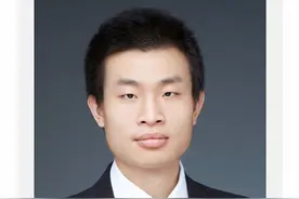 拎馒头受访的北大数学老师：中学崭露天分曾以满分获国际金牌图片