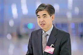 人大代表：建议延长产假至3年 网友：连生3胎，9年产假？图片