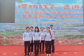 费县：樱桃红了网格员忙了图片