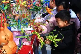 共同守护少年儿童健康成长 | 评论员观察图片
