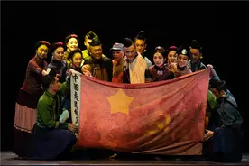 首部彝海结盟题材舞剧《情深谊长》在北京成功演出图片