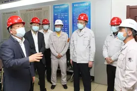 辽宁省委常委、省委宣传部部长刘慧晏到鞍钢集团调研，鞍钢集团董事长谭成旭、鞍山市委书记余功斌出席图片