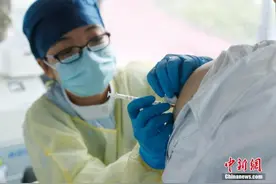 外媒眼中“惊人的里程碑”：中国新冠疫苗接种达10亿剂次图片