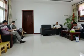 内乡县寺河新任总河长刘九利积极巡河调研图片