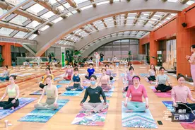 疯狂的新零售健身房图片