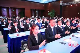 告别竞技场，踏上人生新“赛道”，62位上海市优秀运动员光荣退役图片