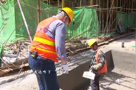 扎下身子，换位体验，住建局科长当一天建筑工人图片