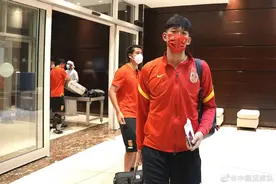 体坛联播｜国足抵达阿联酋驻地酒店，中国女单法网全军覆没图片