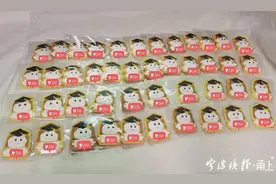 这是什么“神仙家长”！宁波一妈妈每年给儿子班里44个同学一个惊喜！看完酸了……图片