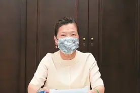 台“经济部长”王美花被隔离，系“政府受疫情影响最高层级”图片