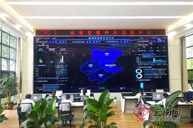 无杆管理、无人值守、无感支付、随停随走 曲靖市“智慧停车”正式运行图片