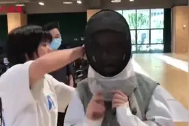 南京一中北校区开放日，校长名师激情演讲、江苏男排主帅为体育设施点赞图片