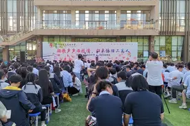 郑州二中校长寄语高三学生：把个人奋斗融入时代大潮图片