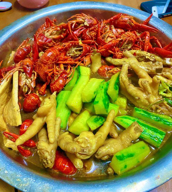 正宗十三香小龙虾做法（十三香小龙虾家庭版不油腻这么做大人孩子都爱吃）