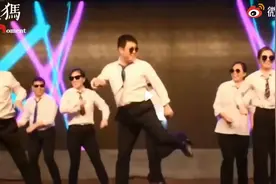 唱歌、跳舞、割麦子……中学校长为高考生减压“各显神通”图片