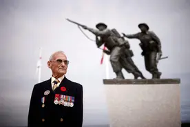 早安·世界｜英法举行诺曼底登陆77周年纪念仪式图片