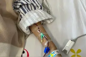 现在换我来帮助妈妈！杭州10岁女孩特别的“反哺”，看哭了图片